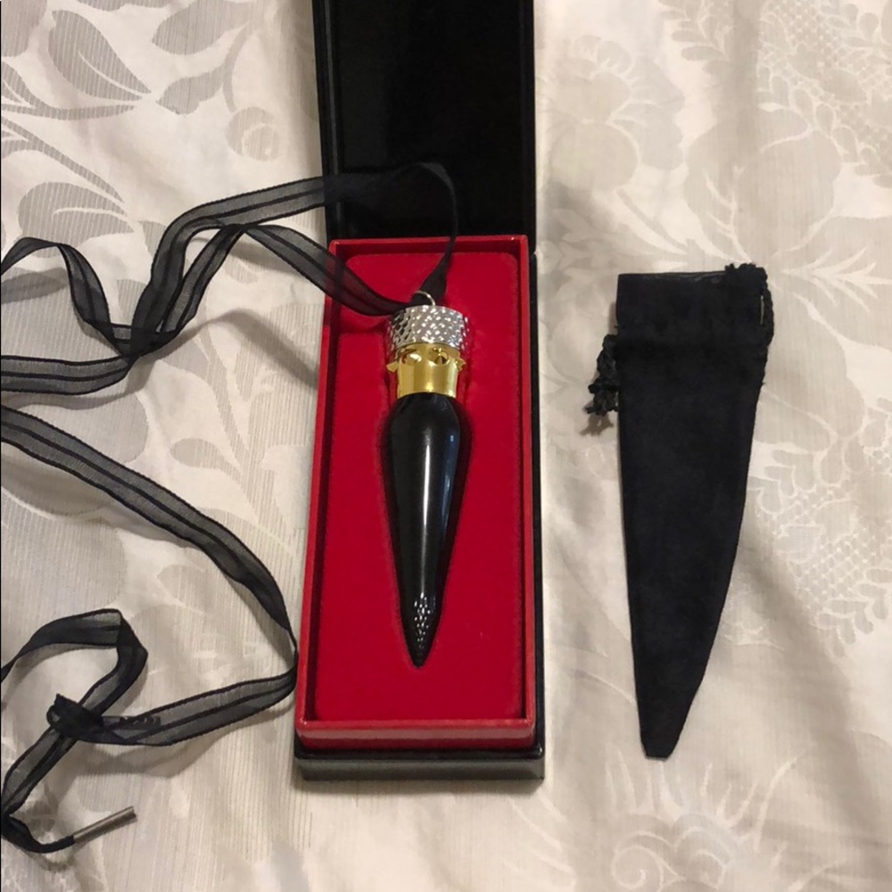 Chfustian Louboutin lipstick
